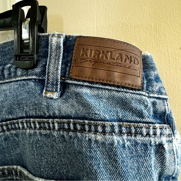 Kirkland Men’s Jeans. Size 38X32 - Picture 5 of 7